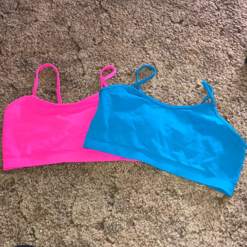 ⚡️BUNDLE⚡️2for10 includes Blue and pink sports bra